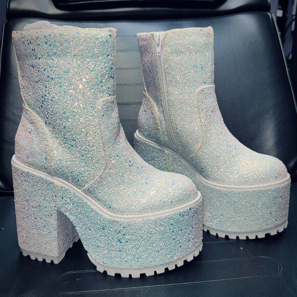 YRU - WHITE KRUSH GLITTER PLATFORM BOOTS - US SIZE 6 -NIB - Picture 3 of 7